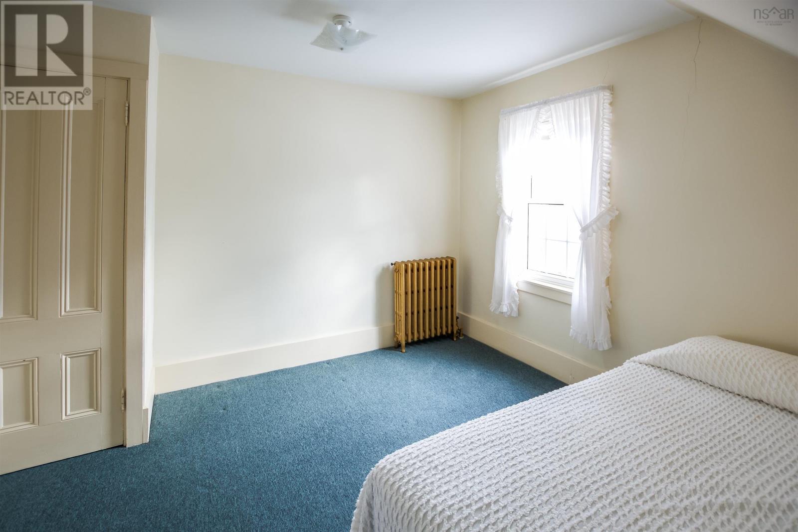 Property 31 of 43 of 3152 Highway 1