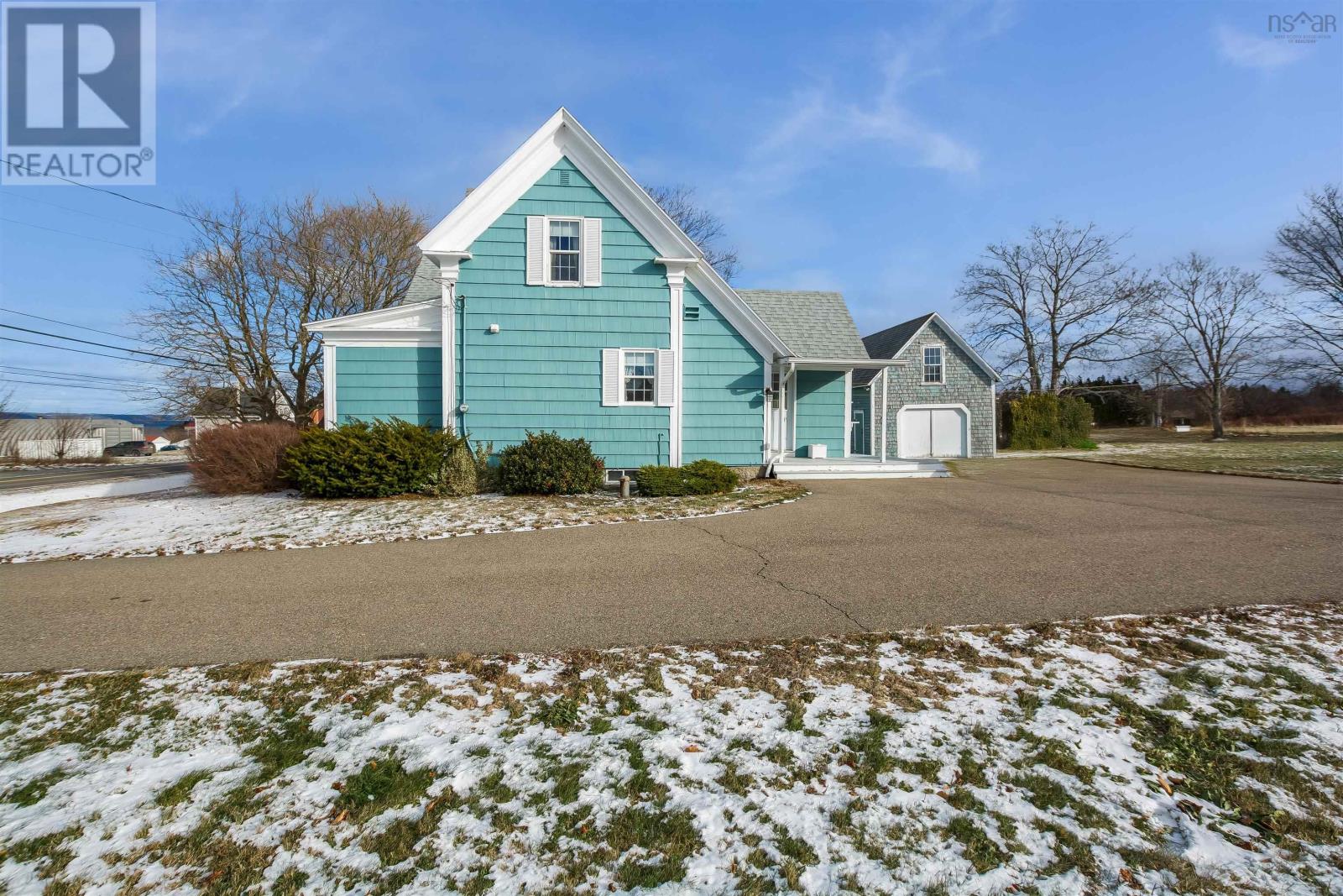 Property 3 of 43 of 3152 Highway 1