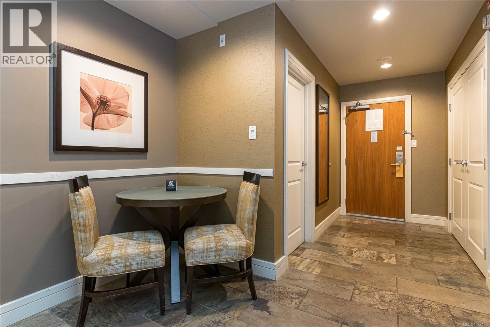 #113/115A 1376 Lynburne Pl - 10