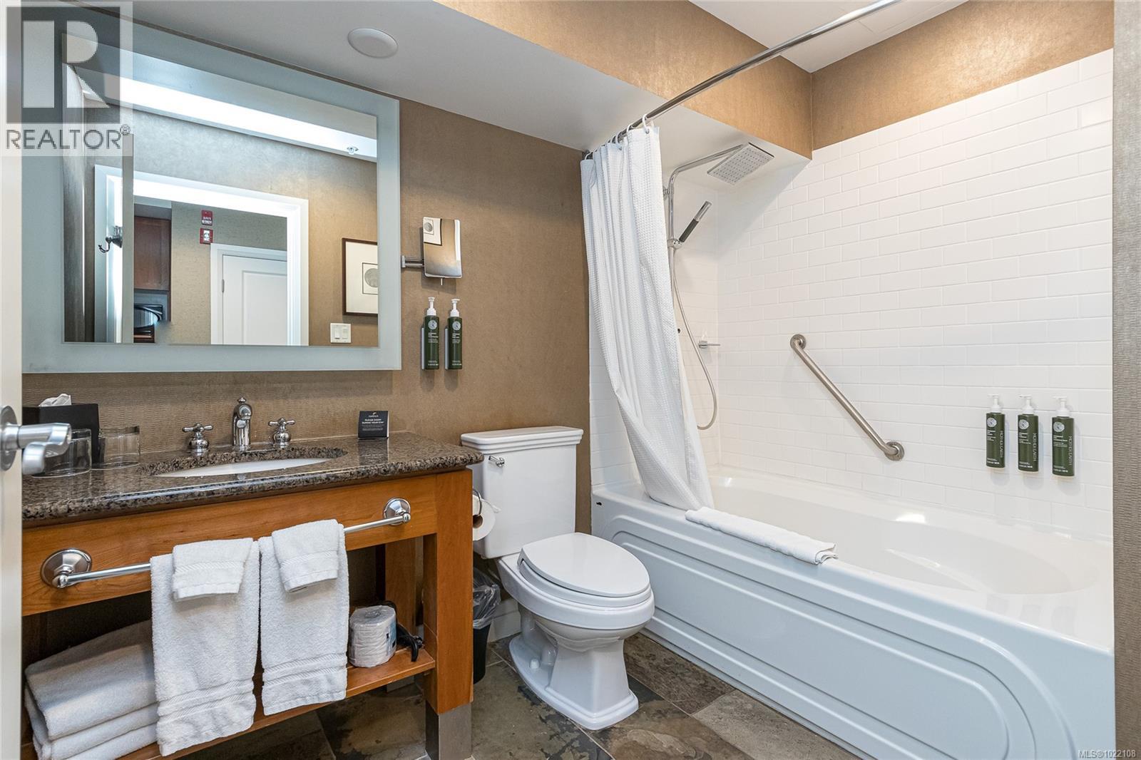 #113/115A 1376 Lynburne Pl - 13