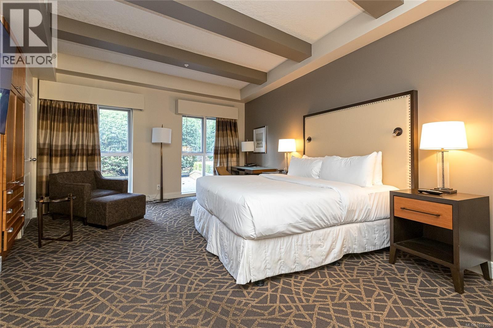 #113/115A 1376 LYNBURNE PL - 24