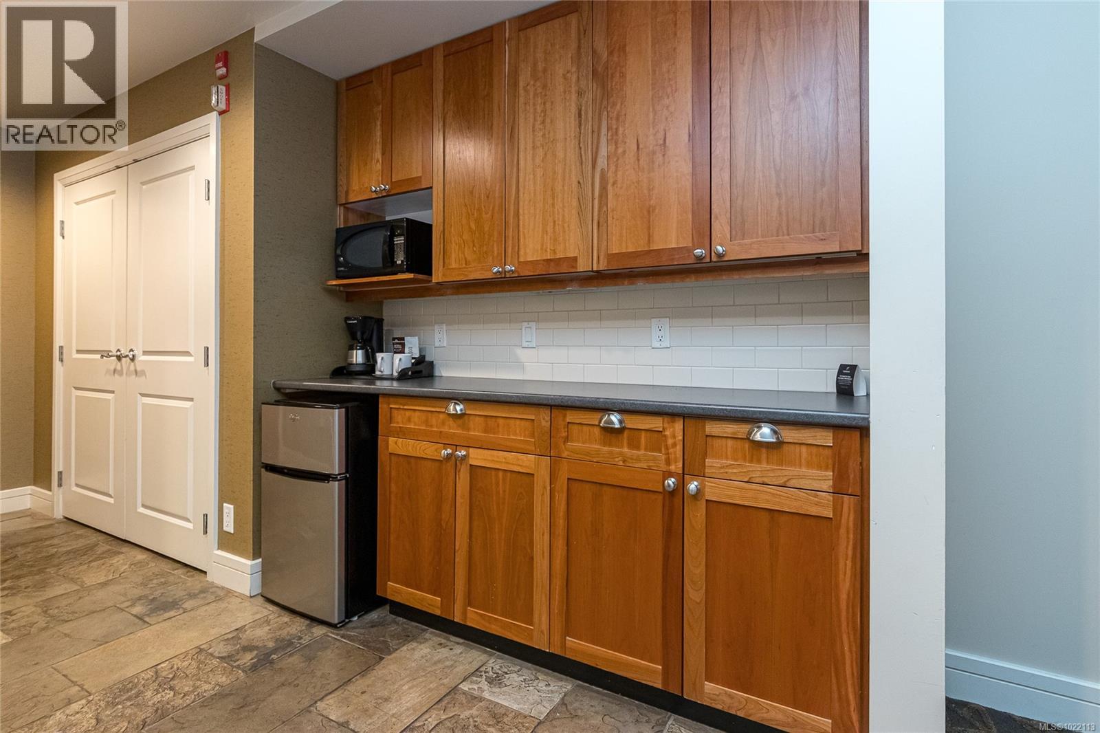 #113/115B 1376 Lynburne Pl - 9