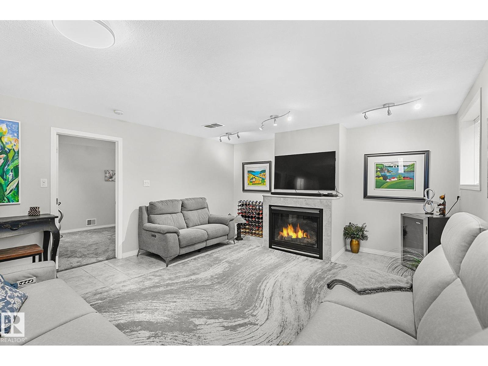 1035 MACEWAN CL SW, Edmonton