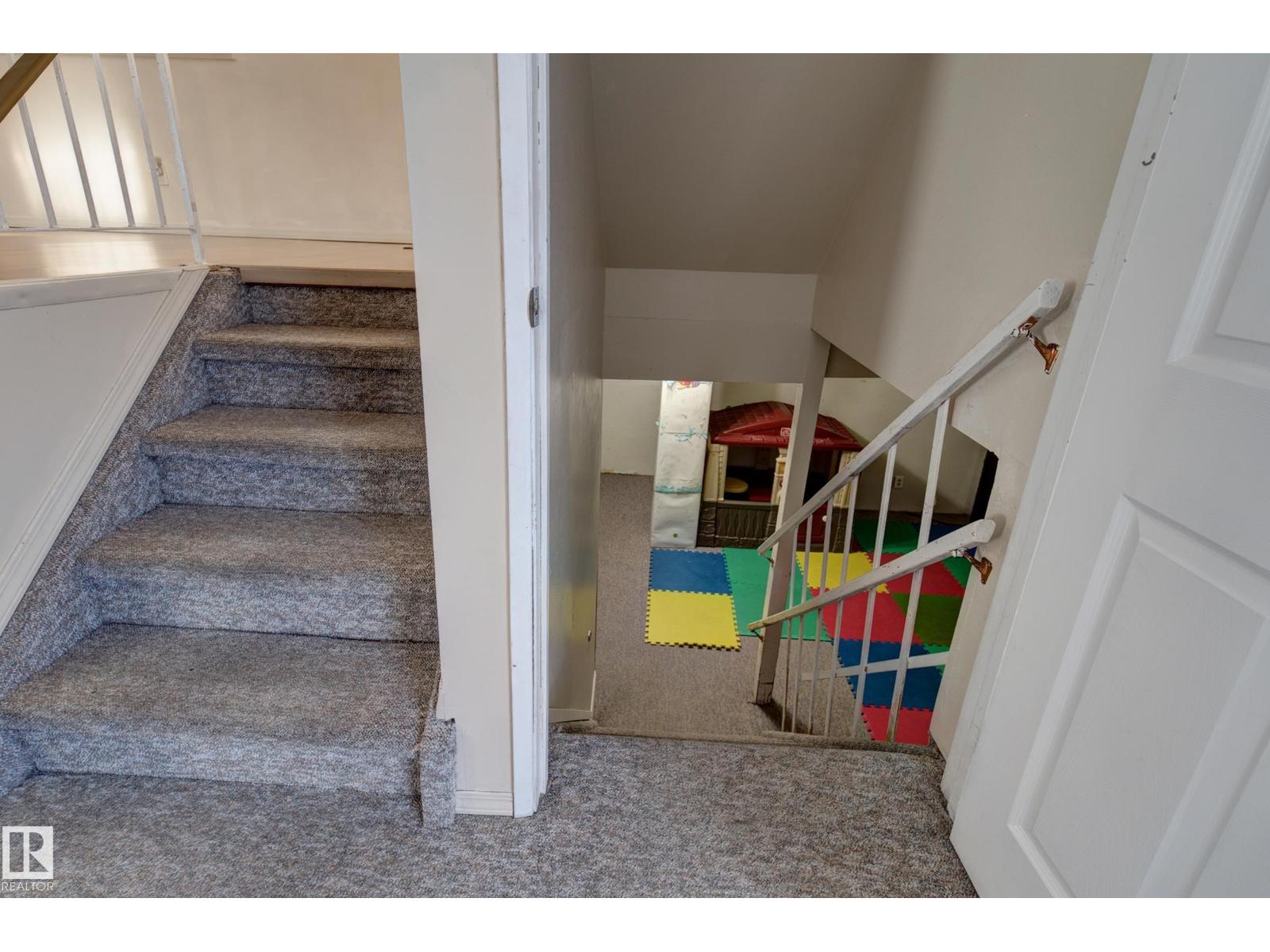 5626 19A AV NW, Edmonton