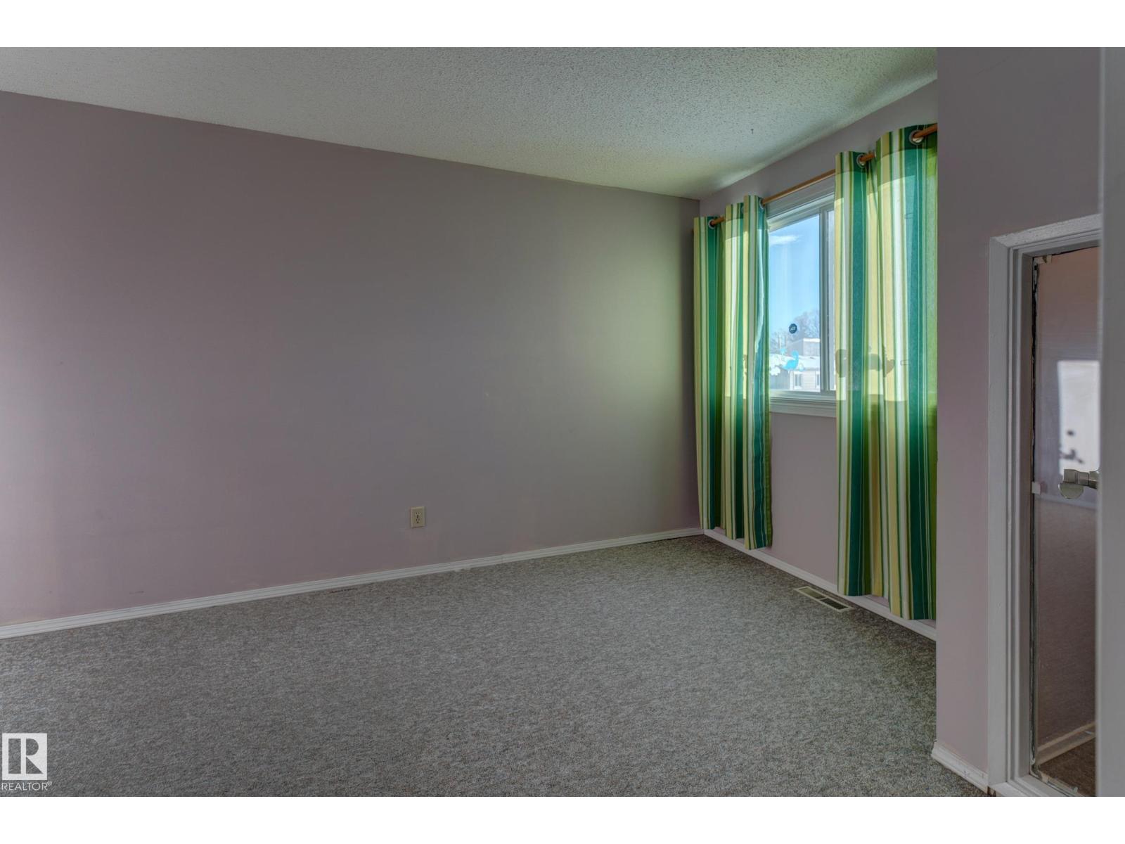 5626 19A AV NW, Edmonton