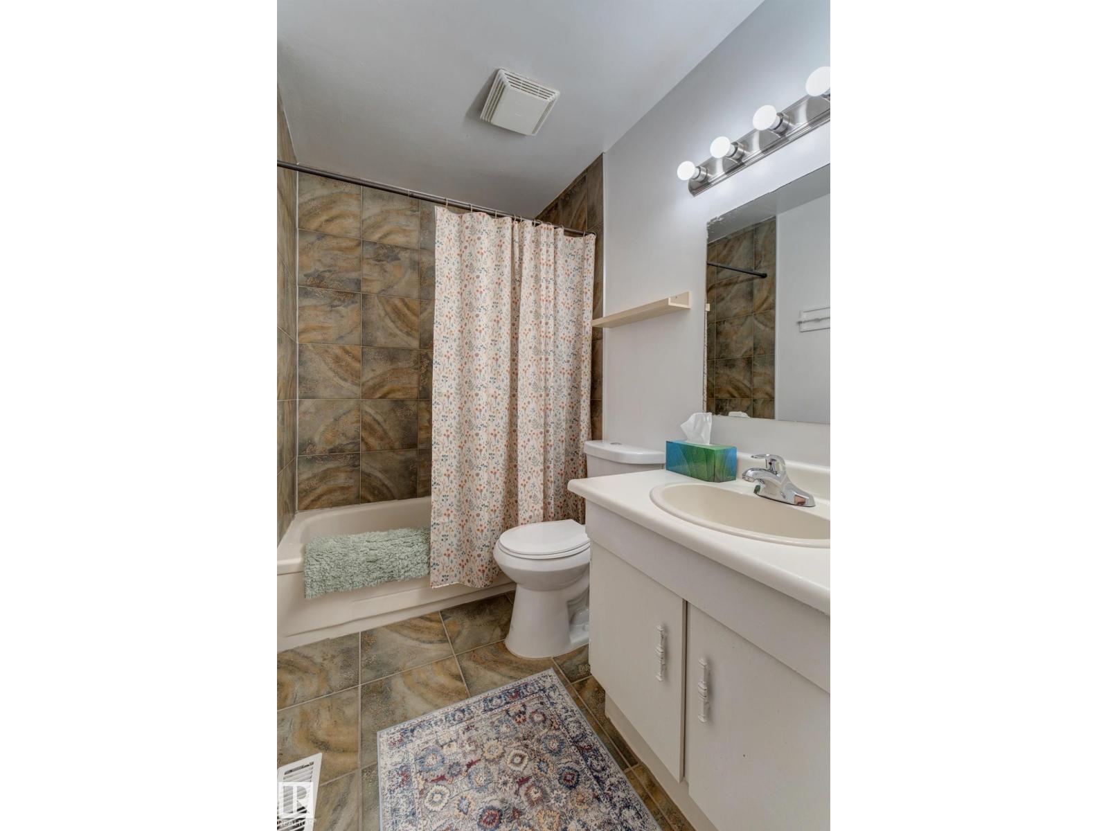 5626 19A AV NW, Edmonton