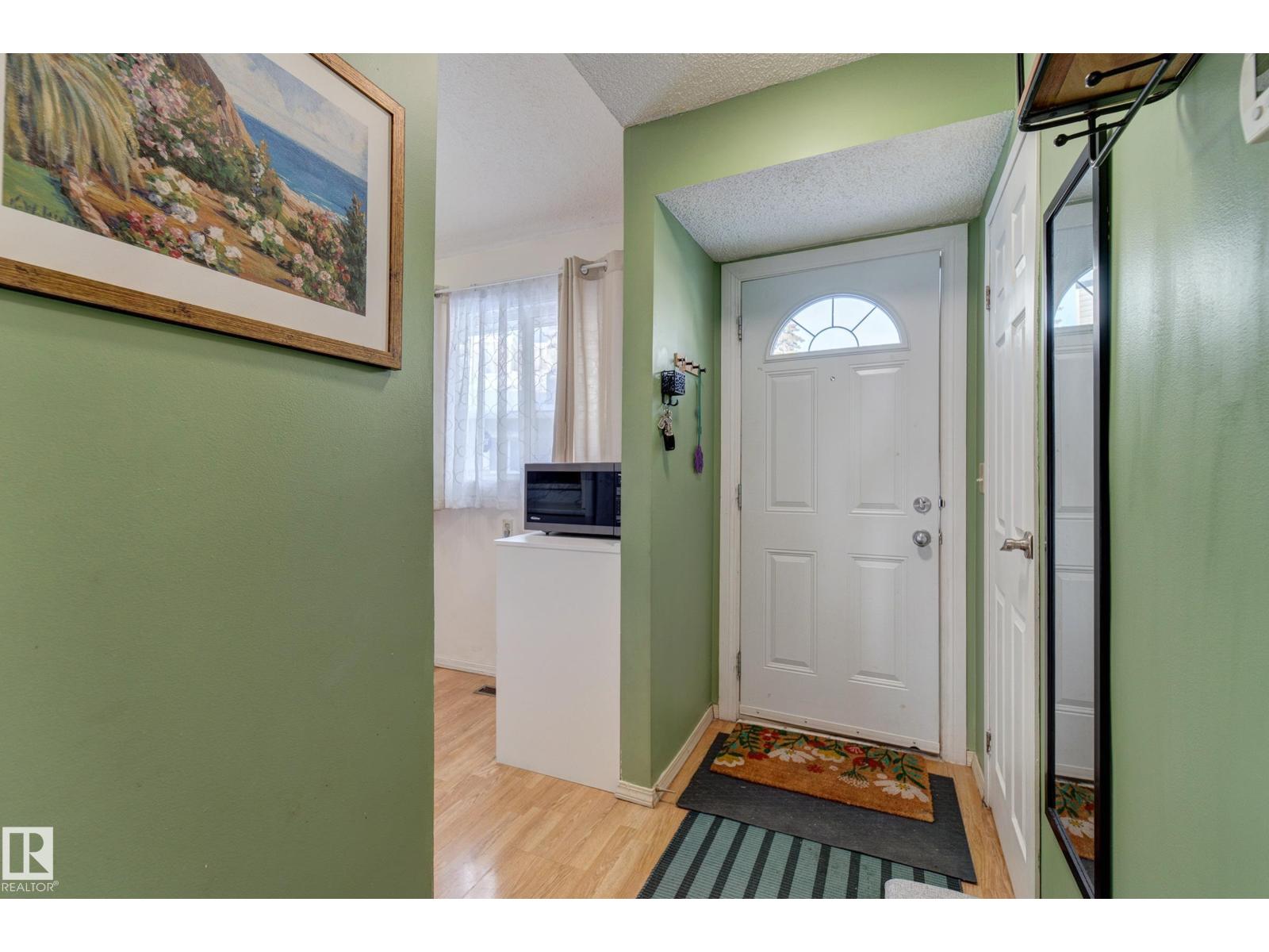 5626 19A AV NW, Edmonton