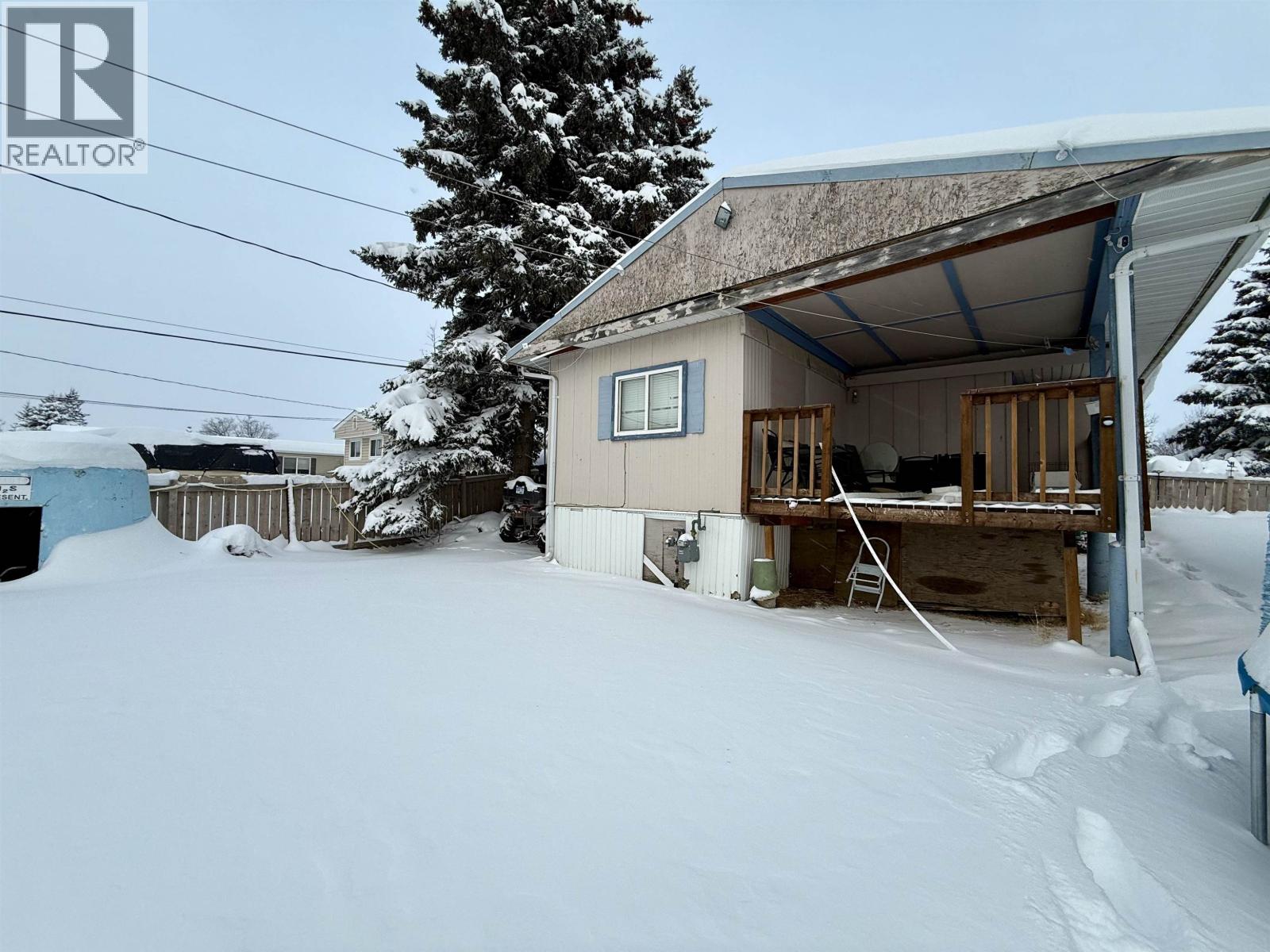 8912 75 STREET STREET, Fort St. John