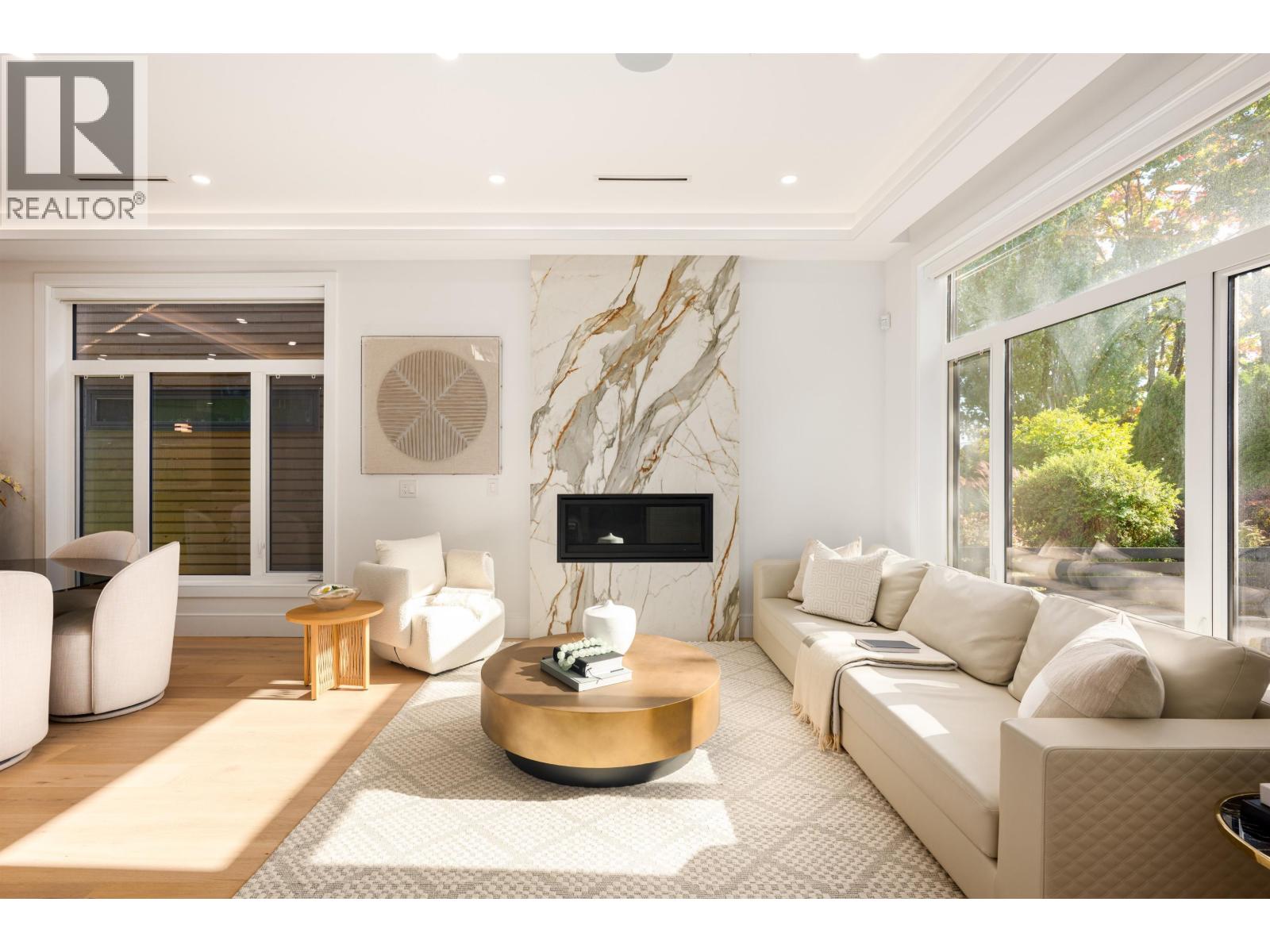 3711 W 24TH AVENUE, Vancouver