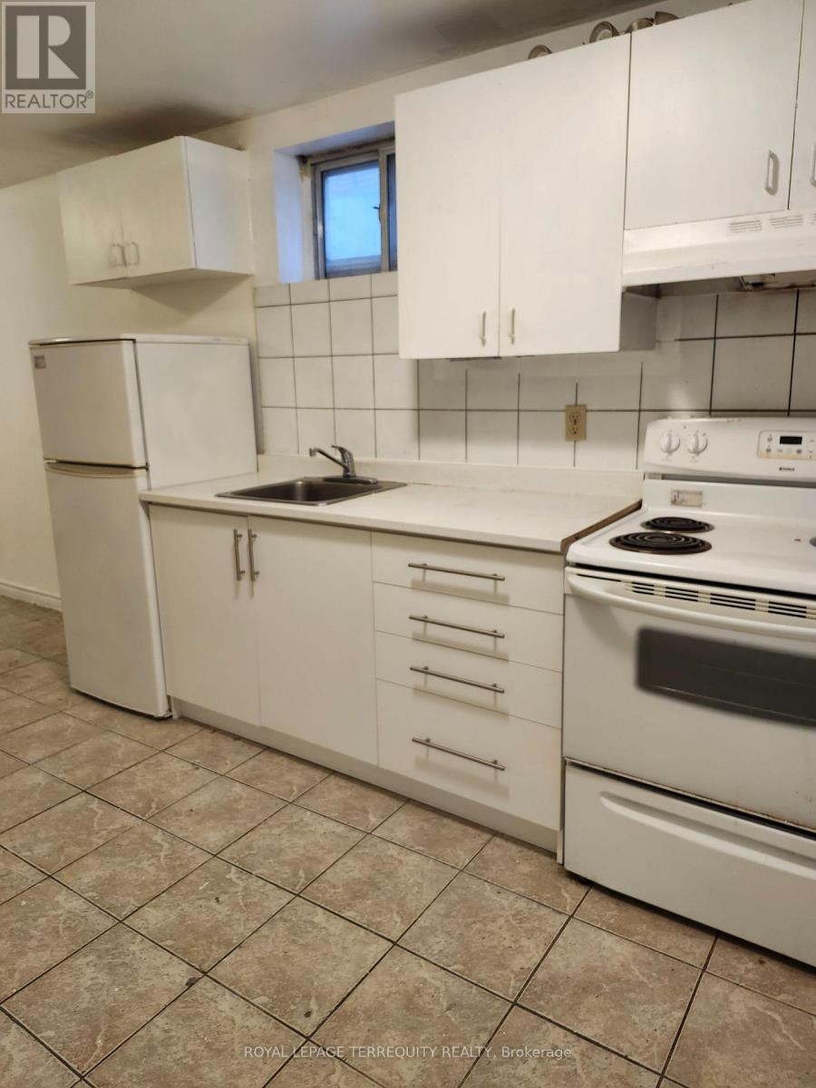 LOWER 2L - 2977 LAWRENCE AVENUE E - Photo 2 of 10, Toronto (Bendale), Ontario