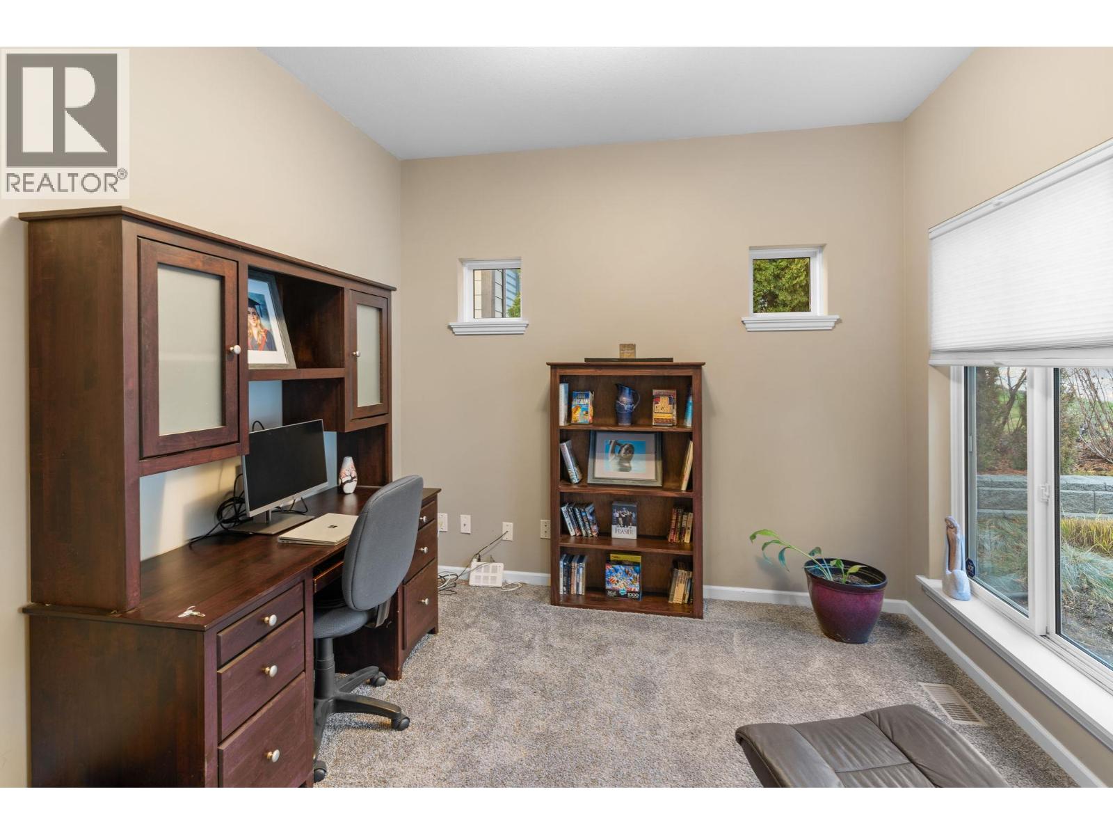  3582 Camelback Drive, Kelowna