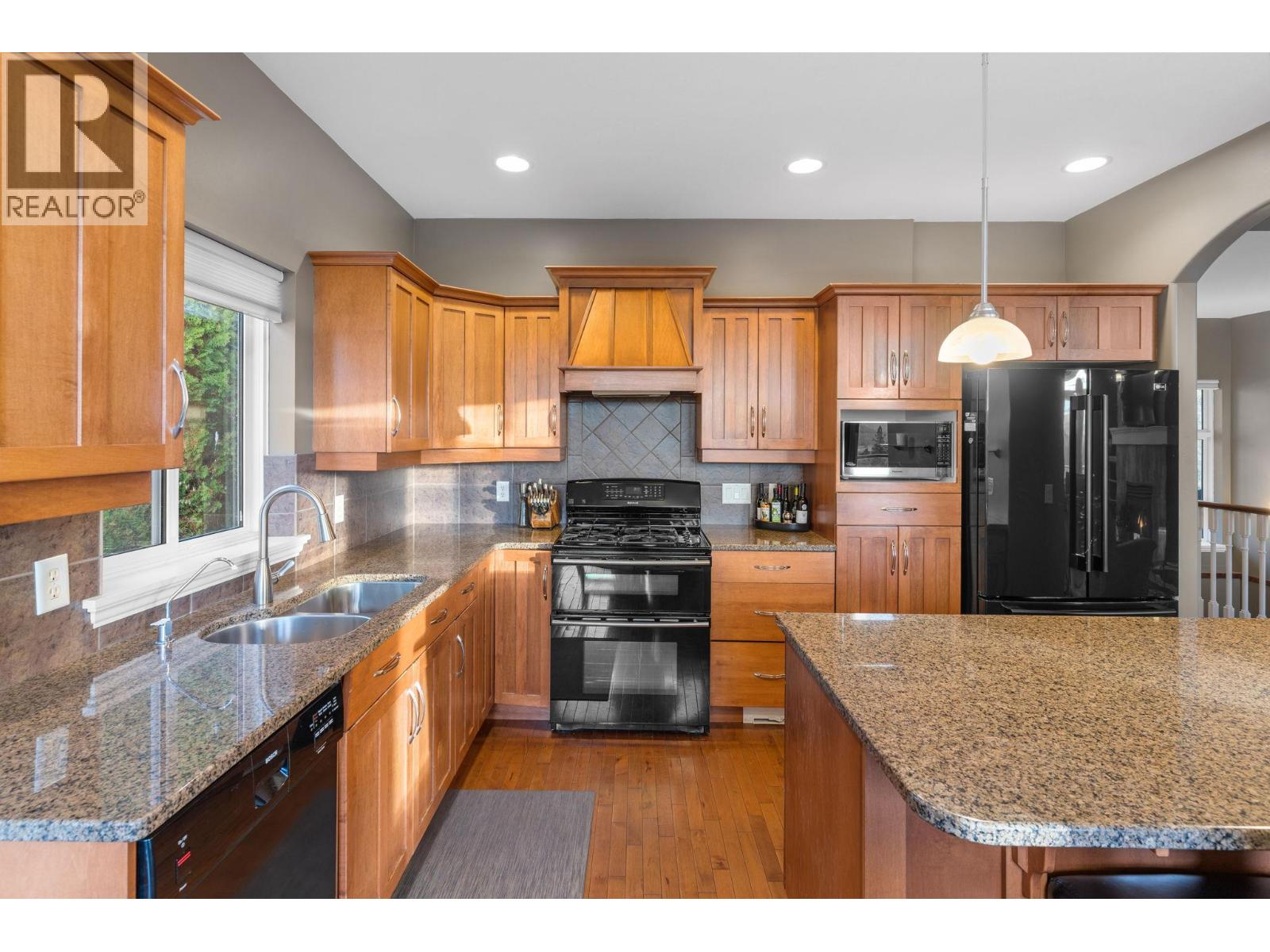  3582 Camelback Drive, Kelowna