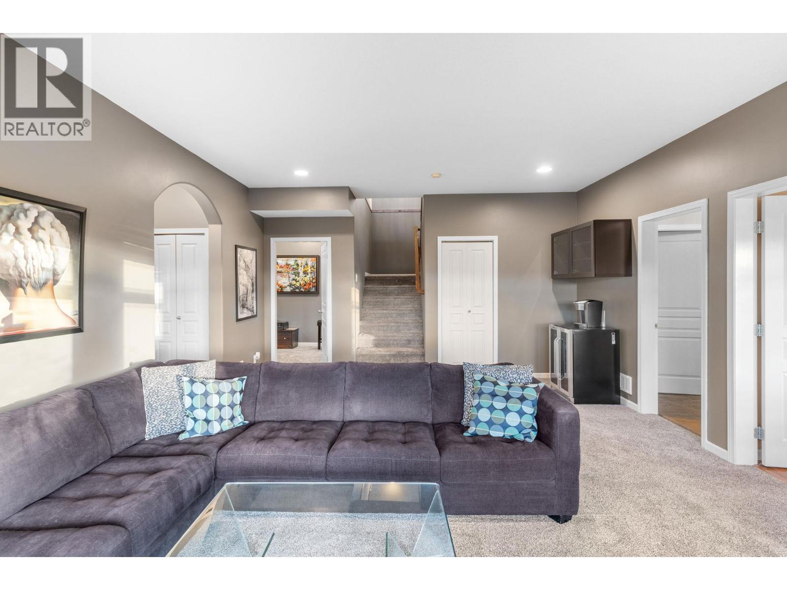  3582 Camelback Drive, Kelowna