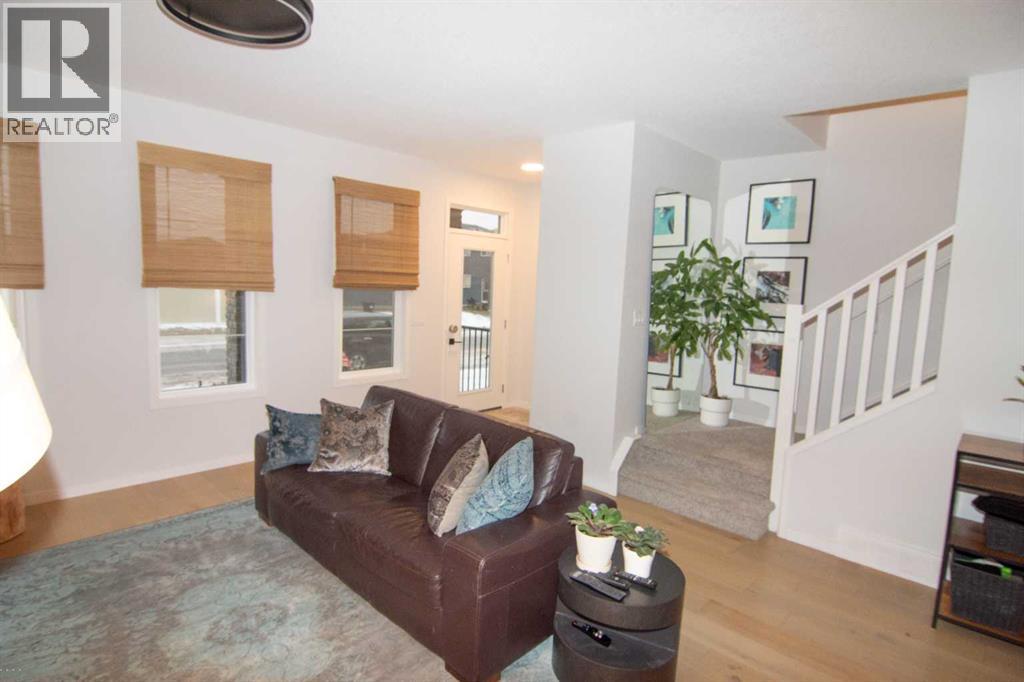 Single Family House for Sale in  Wolf Creek Way SE Wolf Willow Calgary 