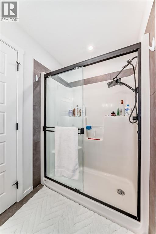 Single Family House for Sale in   Avenue NW Livingston Calgary 