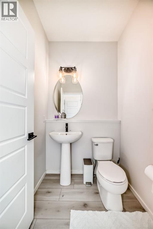 Single Family House for Sale in   Avenue NW Livingston Calgary 