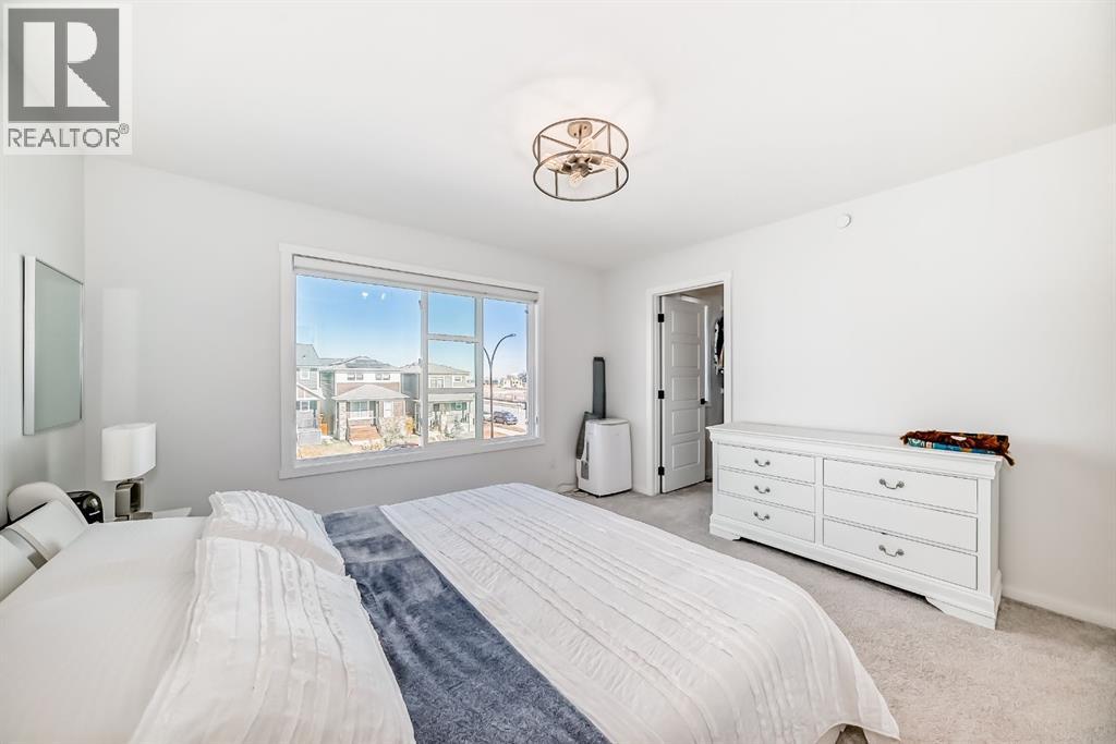 Single Family House for Sale in   Avenue NW Livingston Calgary 