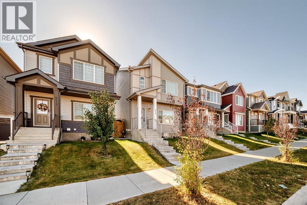 215 148 Avenue NW, Calgary, Alberta