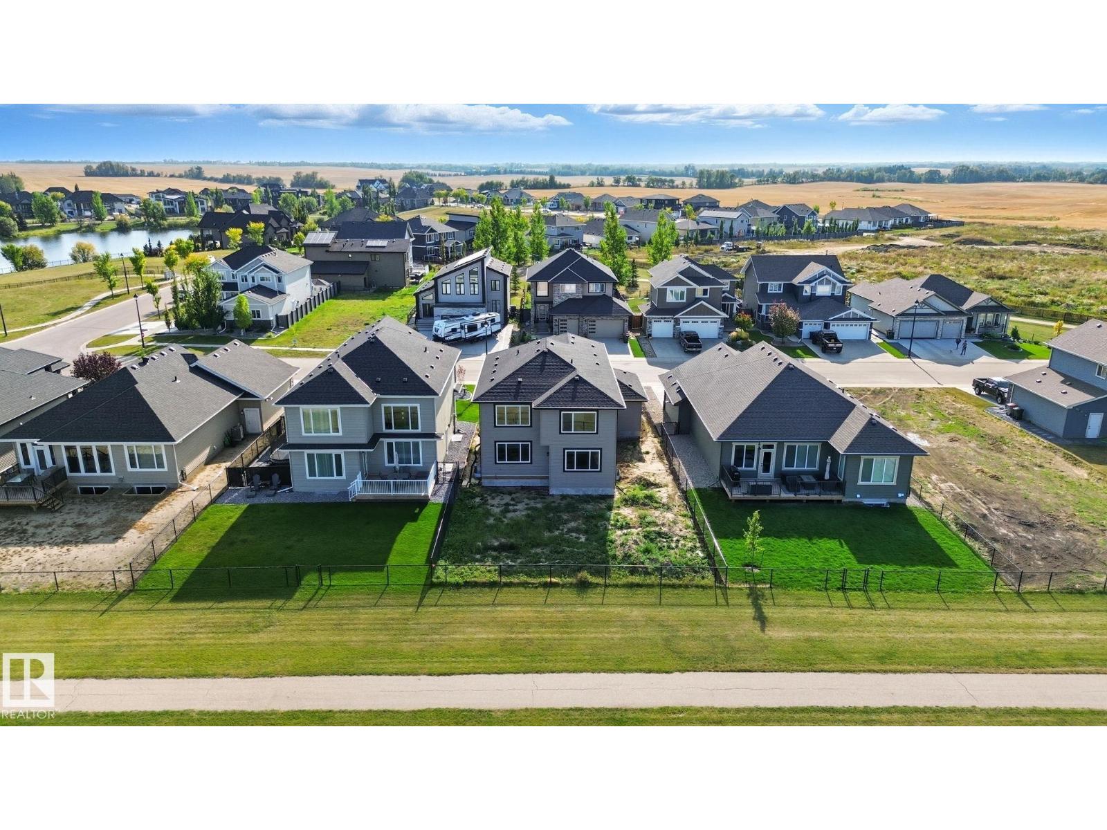 2006 GENESIS LN, Stony Plain