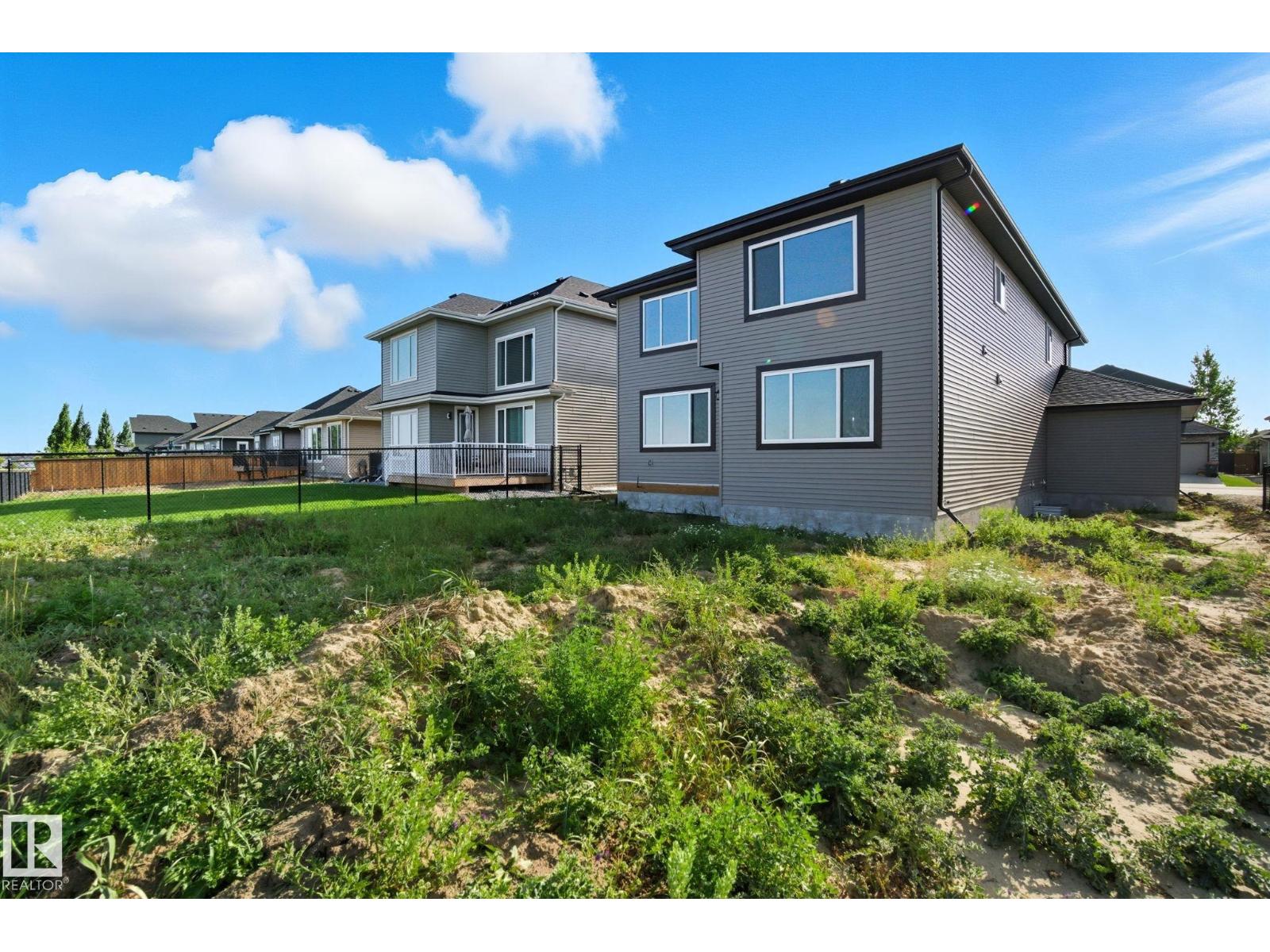 2006 GENESIS LN, Stony Plain