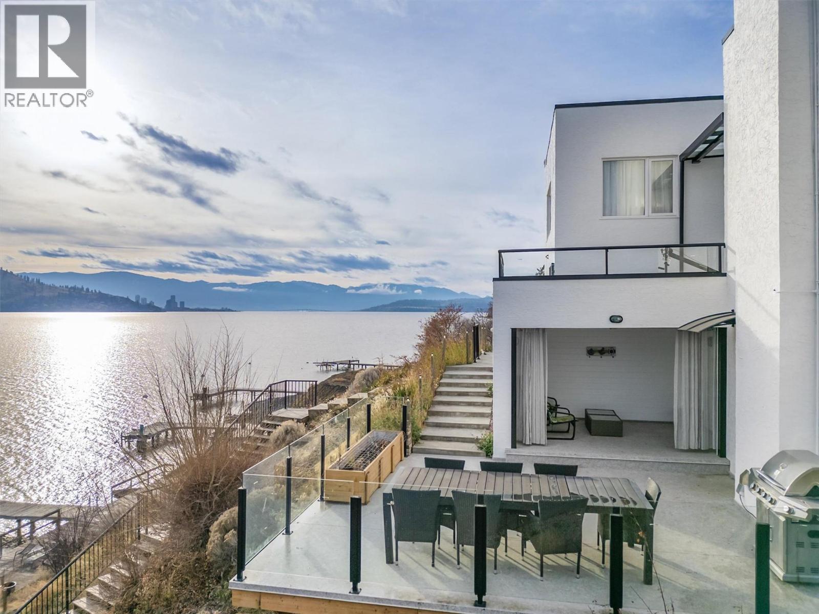  15 Traders Cove Road, Kelowna