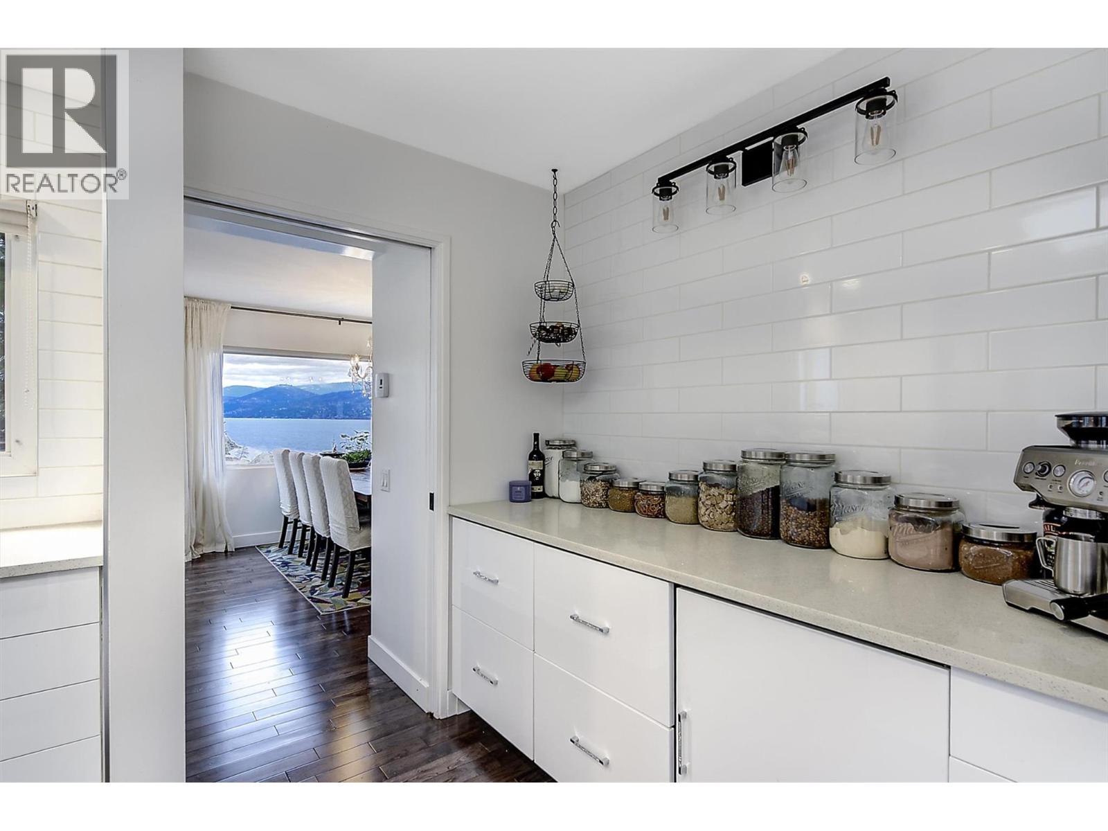  15 Traders Cove Road, Kelowna