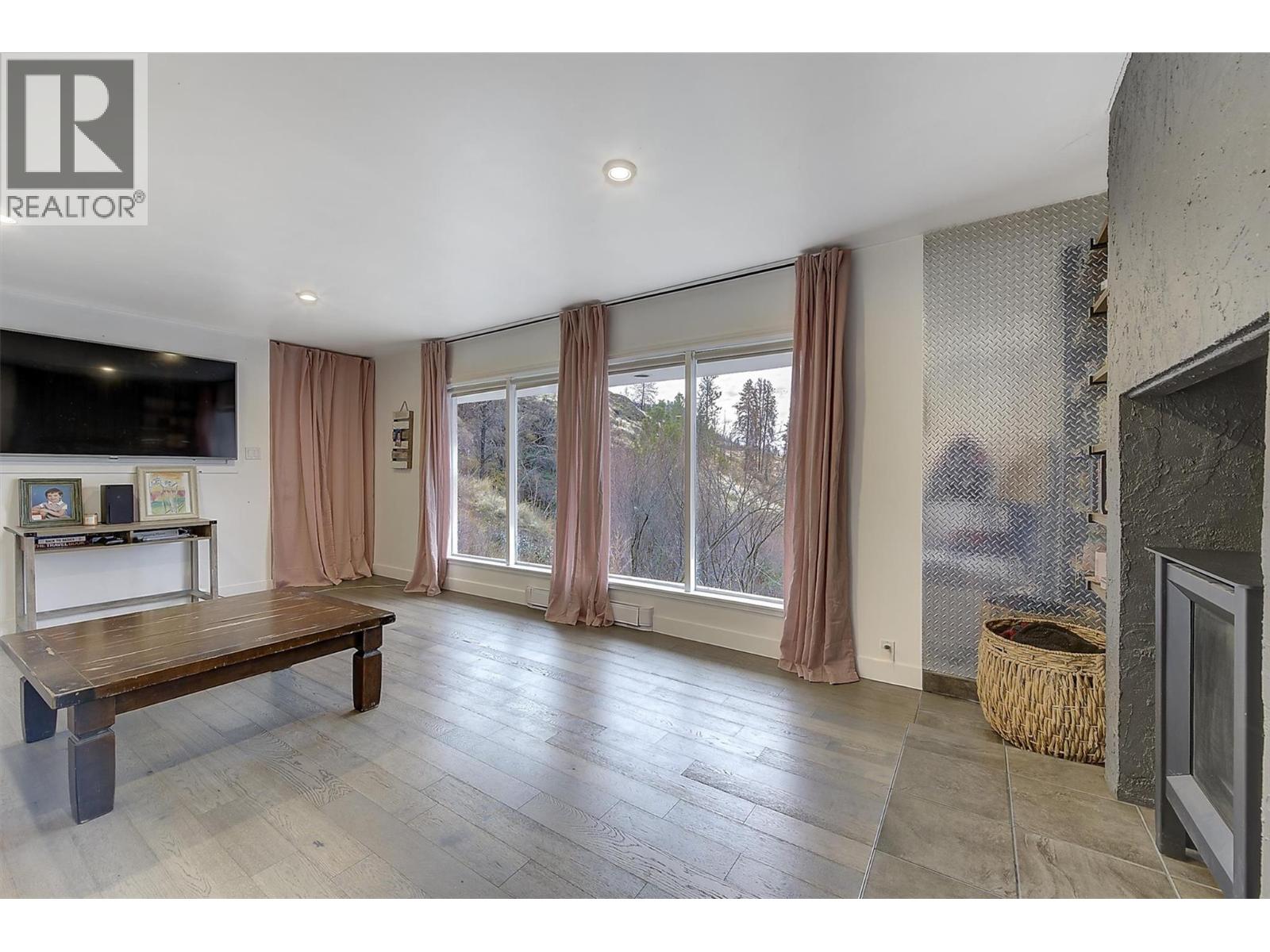  15 Traders Cove Road, Kelowna