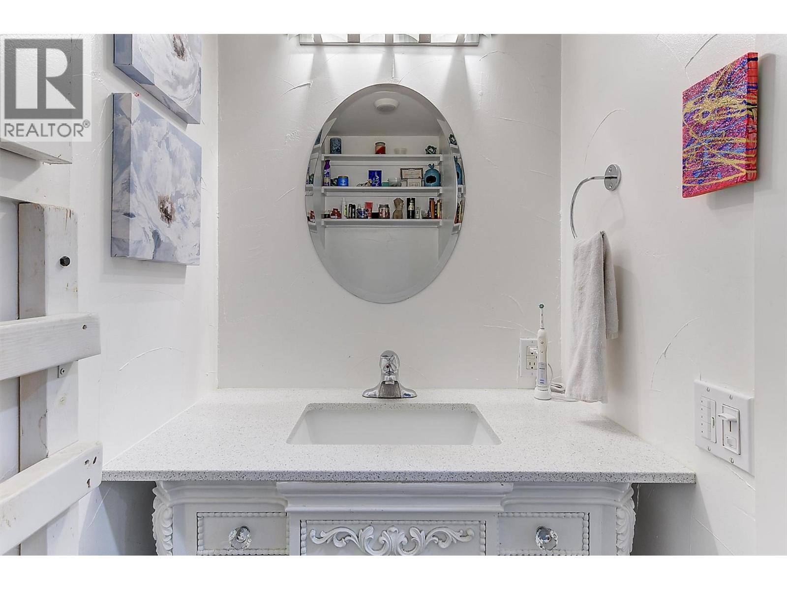  15 Traders Cove Road, Kelowna