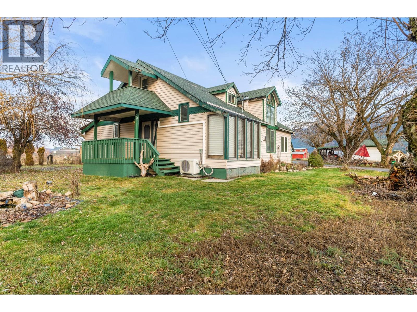  1978 Pleasant Valley Road, Spallumcheen