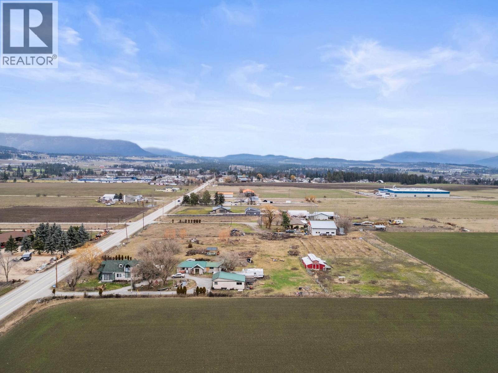  1978 Pleasant Valley Road, Spallumcheen