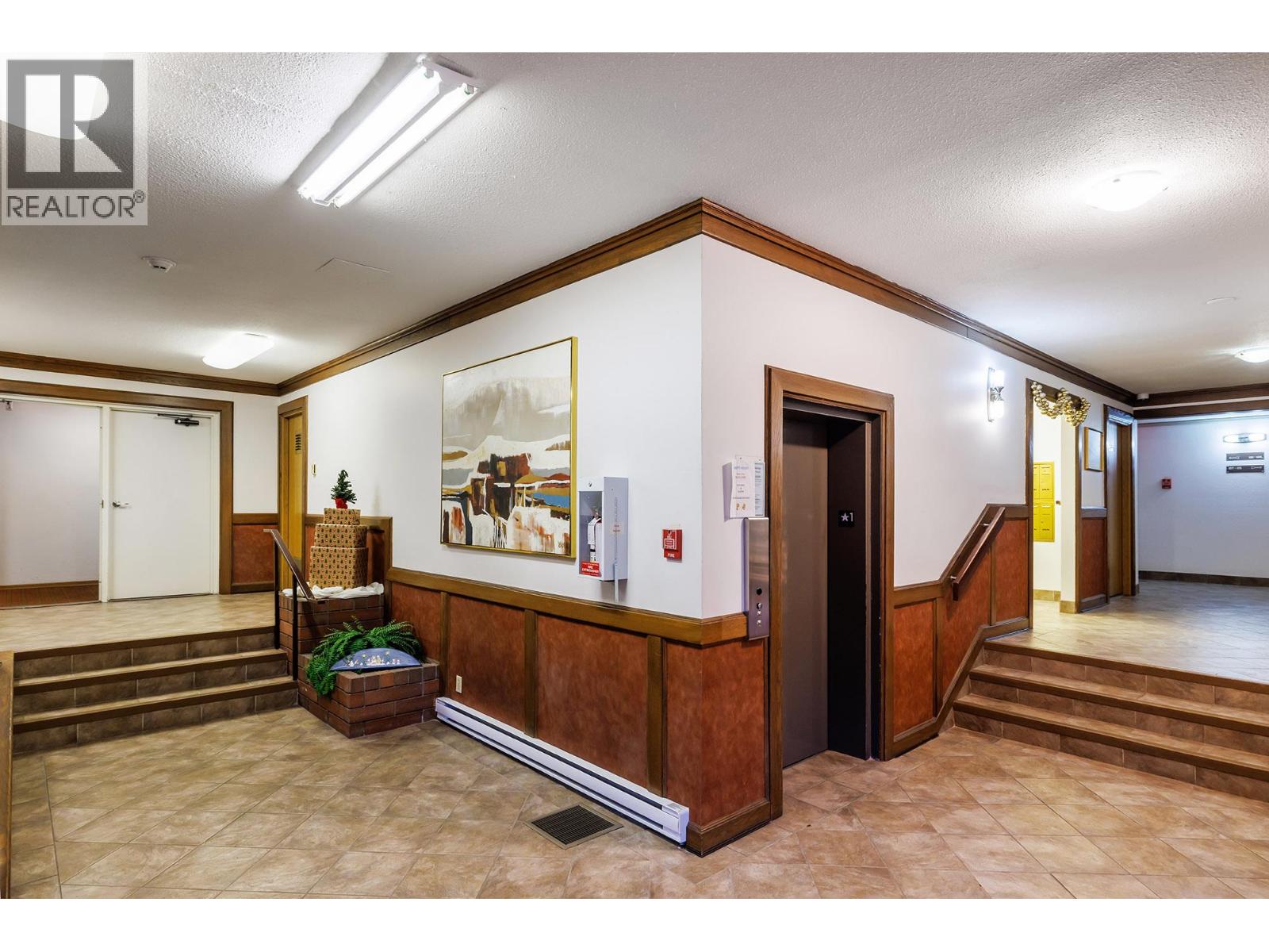 214 1035 Bernard Avenue, Kelowna