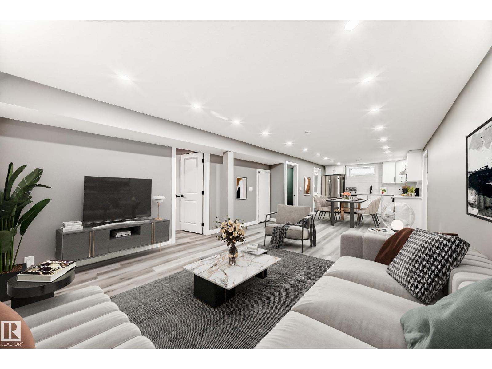 7011 135A AV NW, Edmonton