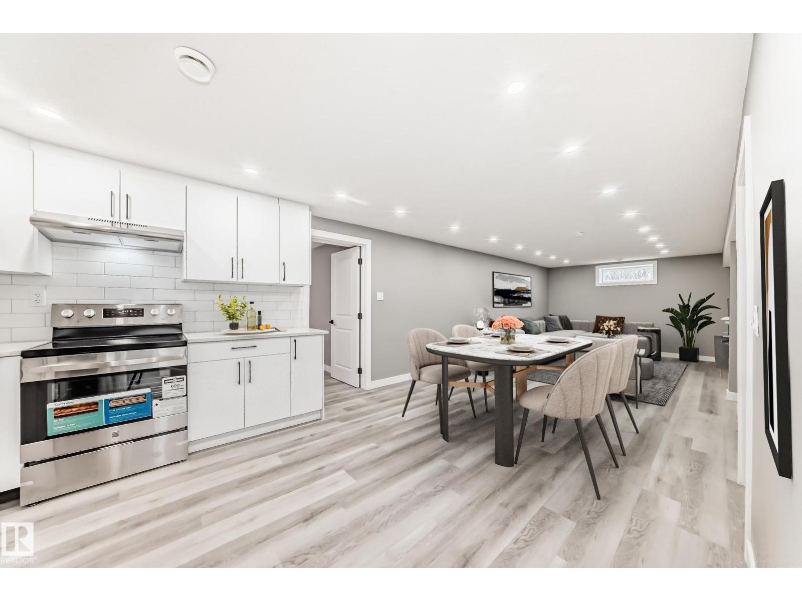 7011 135A AV NW, Edmonton