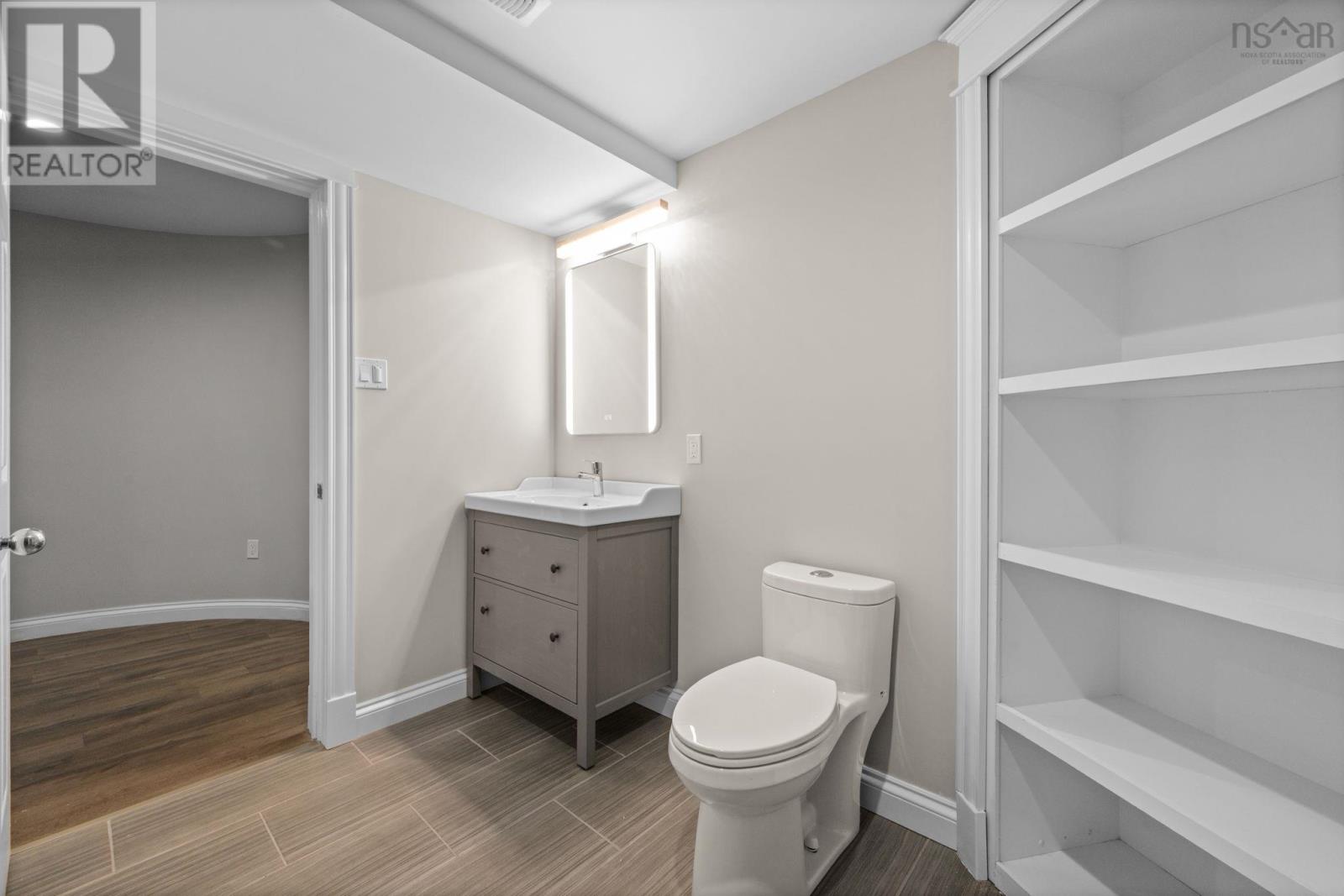 Property 43 of 51 of 916 Young Avenue