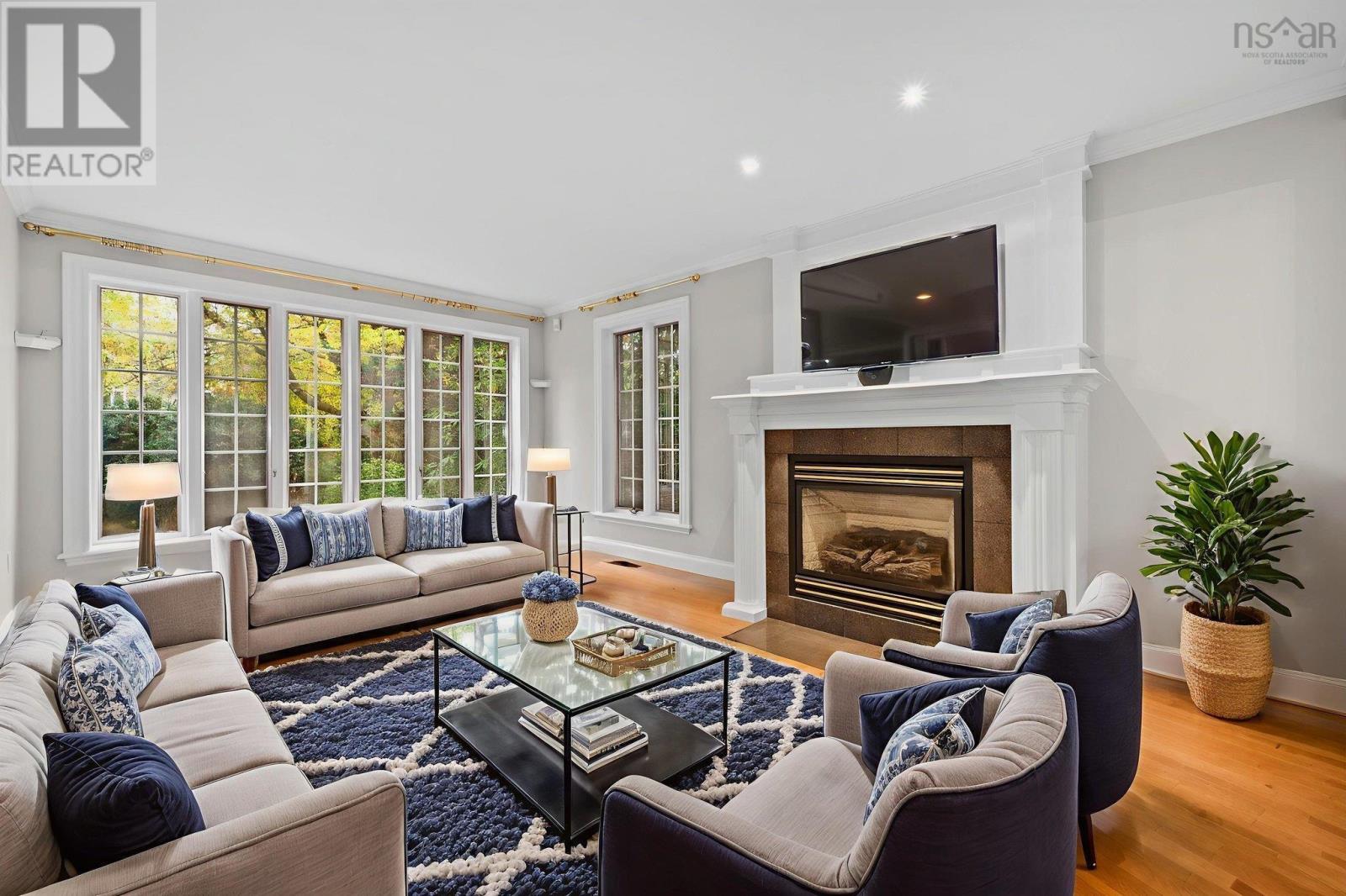 Property 36 of 51 of 916 Young Avenue