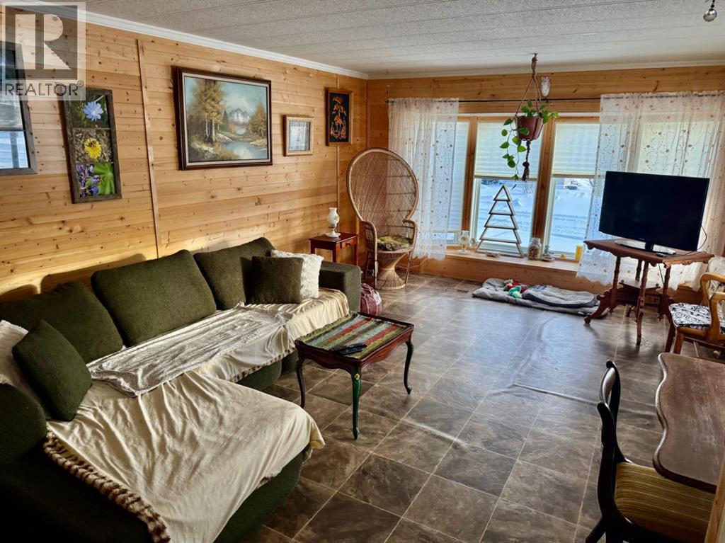 7 Deer Meadows, Lac La Biche