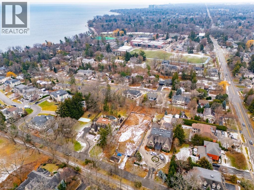 408 LAKESHORE Road W - 12