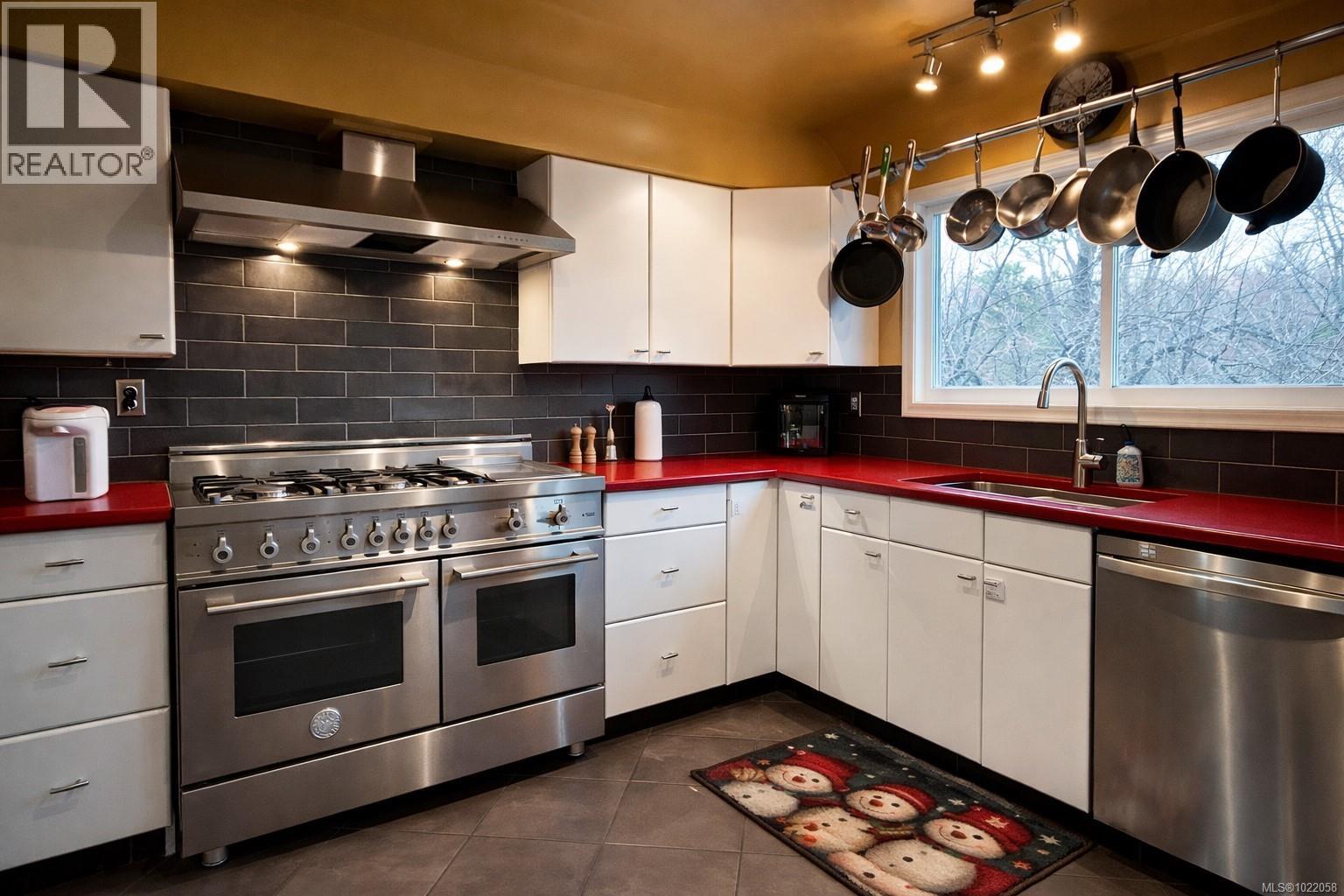 7521 Porier Rd - Photo 4 of 45, Sooke, British Columbia