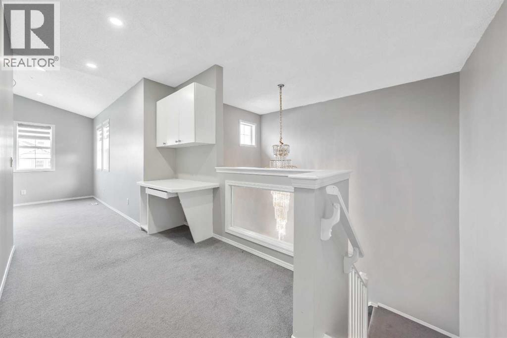 Single Family House for Sale in  Kincora Heights NW Kincora Calgary 