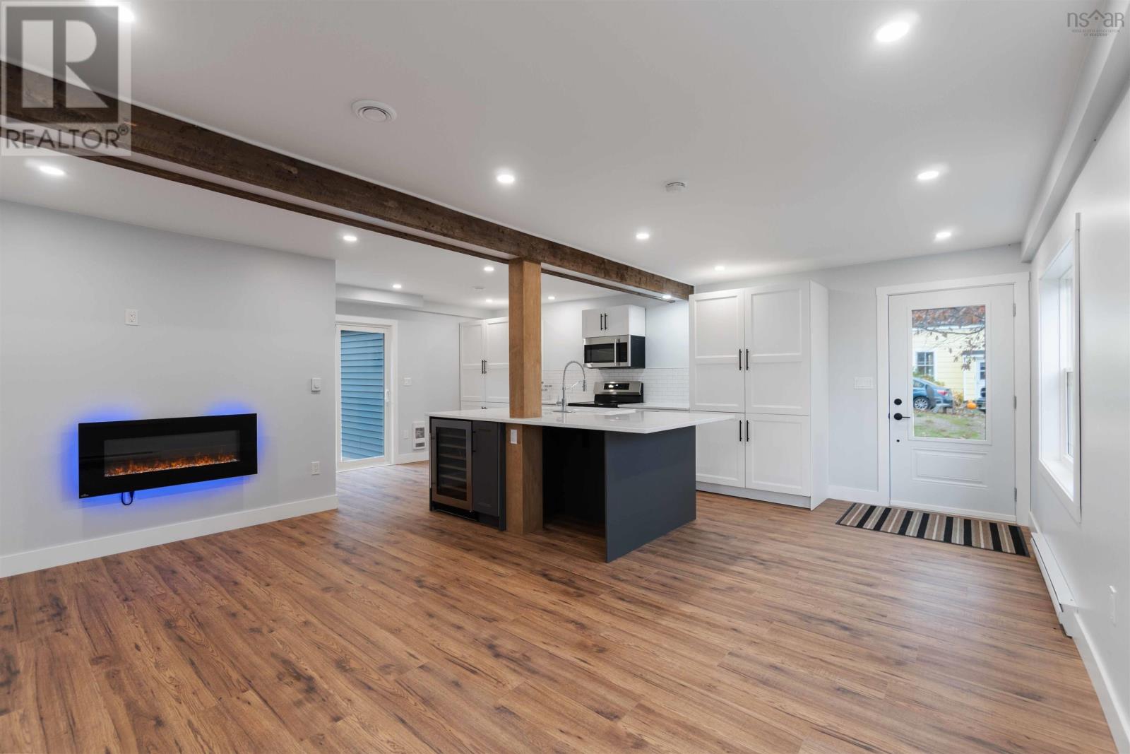 Property 24 of 49 of 139 First Avenue