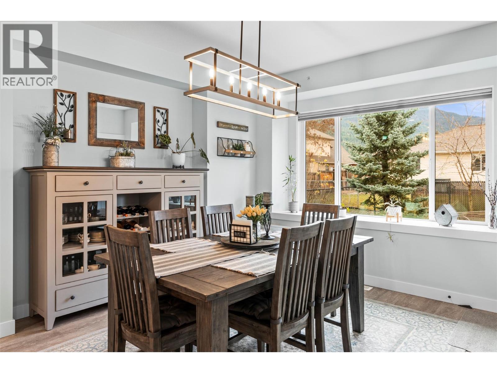 2444 York Avenue Unit# 8, Armstrong