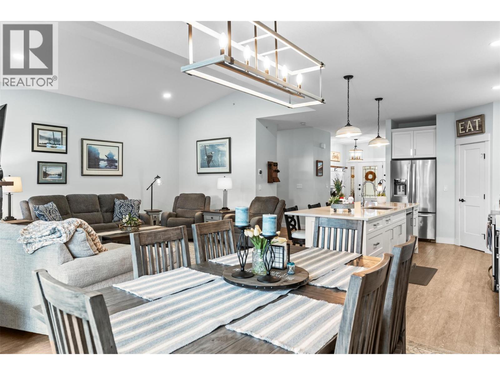 2444 York Avenue Unit# 8, Armstrong