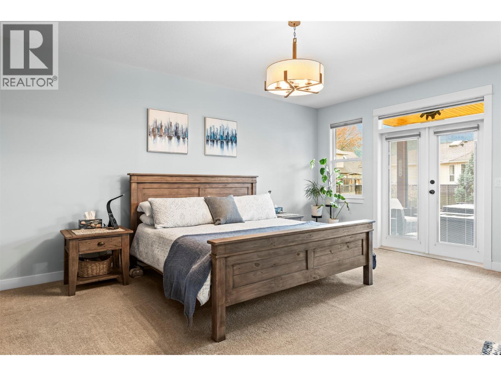 2444 York Avenue Unit# 8, Armstrong