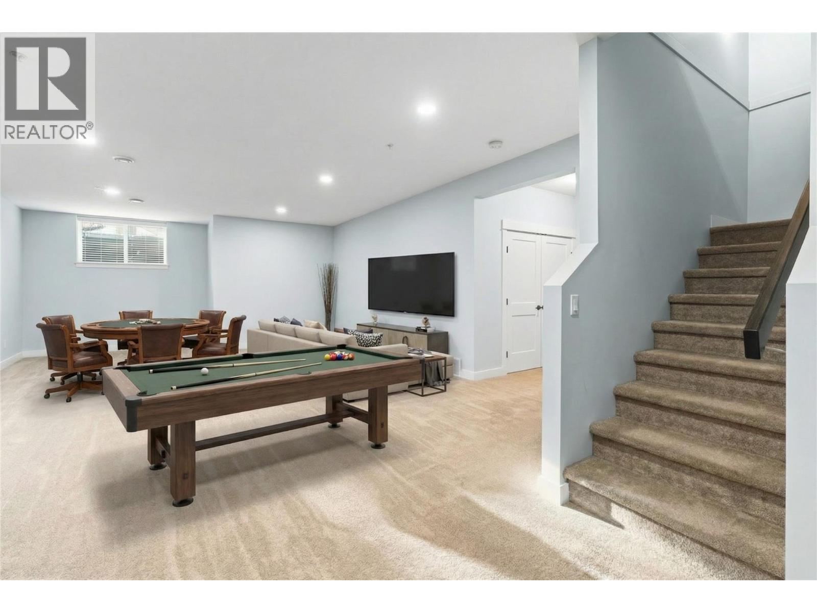 2444 York Avenue Unit# 8, Armstrong