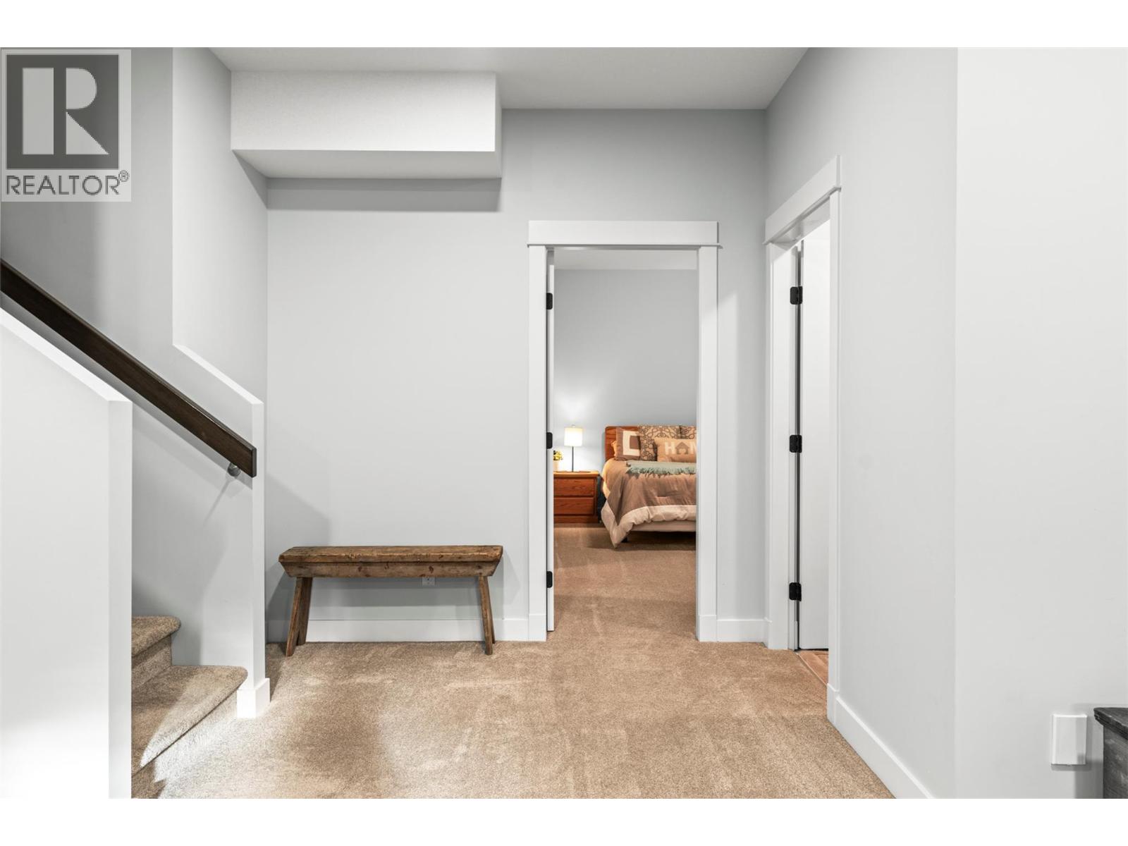 2444 York Avenue Unit# 8, Armstrong