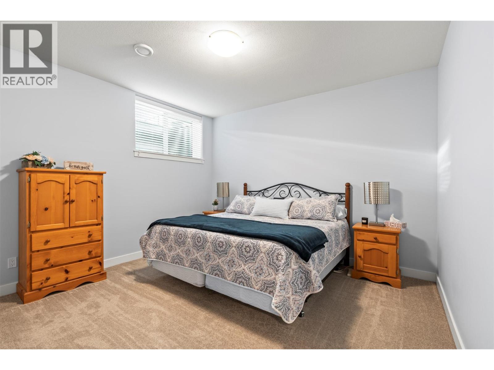 2444 York Avenue Unit# 8, Armstrong