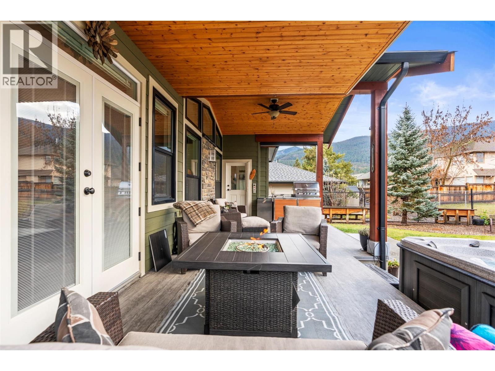 2444 York Avenue Unit# 8, Armstrong