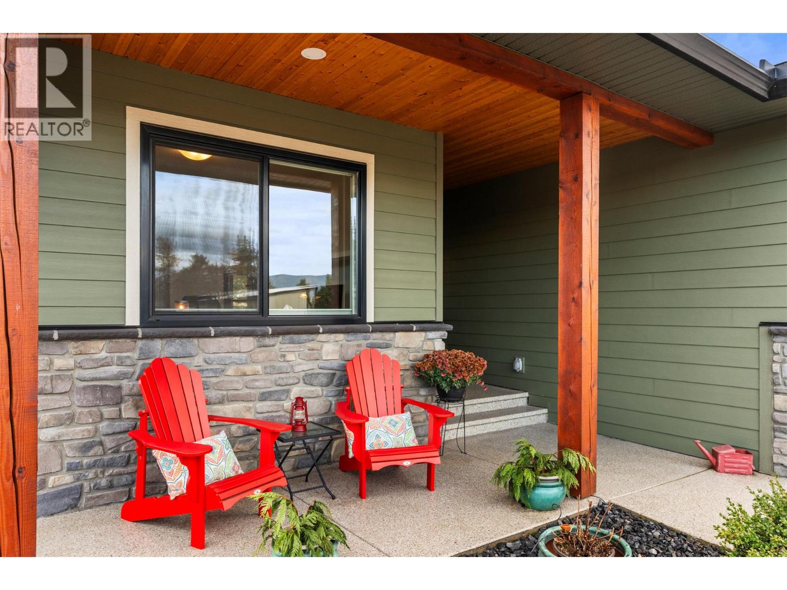 2444 York Avenue Unit# 8, Armstrong