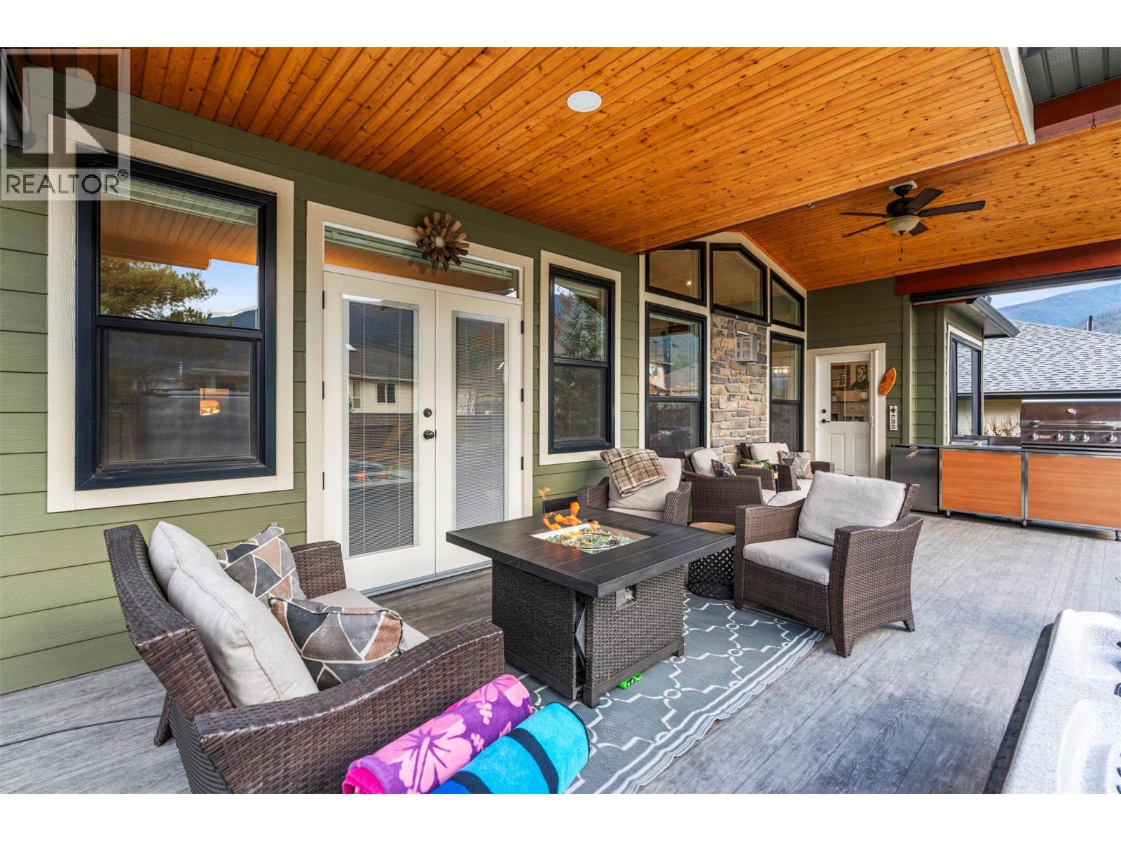 2444 York Avenue Unit# 8, Armstrong