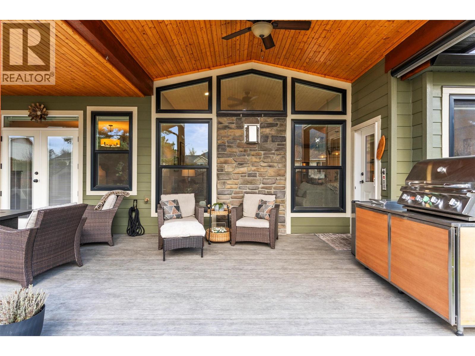 2444 York Avenue Unit# 8, Armstrong